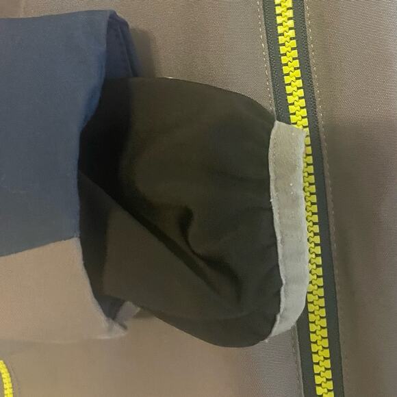 DARE2B Ski Jacket Size 11-12 - Picture 5 of 14